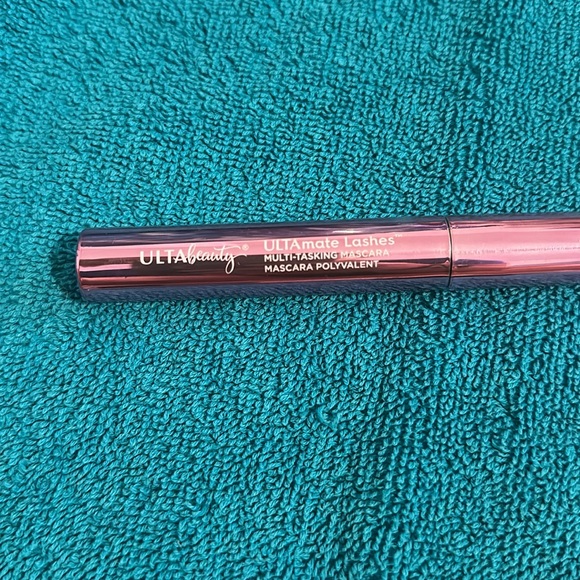 Makeup bundle - Picture 4 of 7